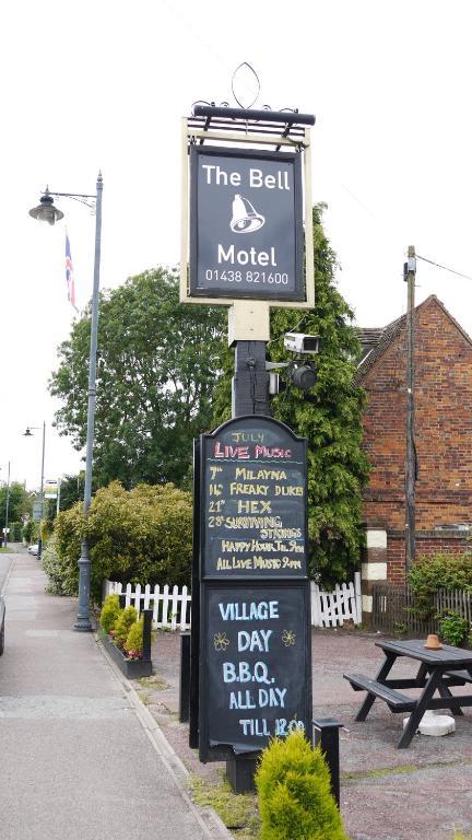 The Bell Motel Codicote Exterior photo